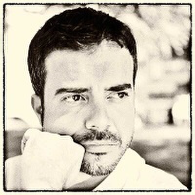 Headshot director Dark Girls